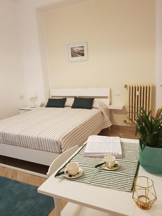 Edomus Roma Hotel ภายนอก รูปภาพ